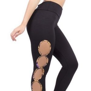 Black Legging with opening on sides